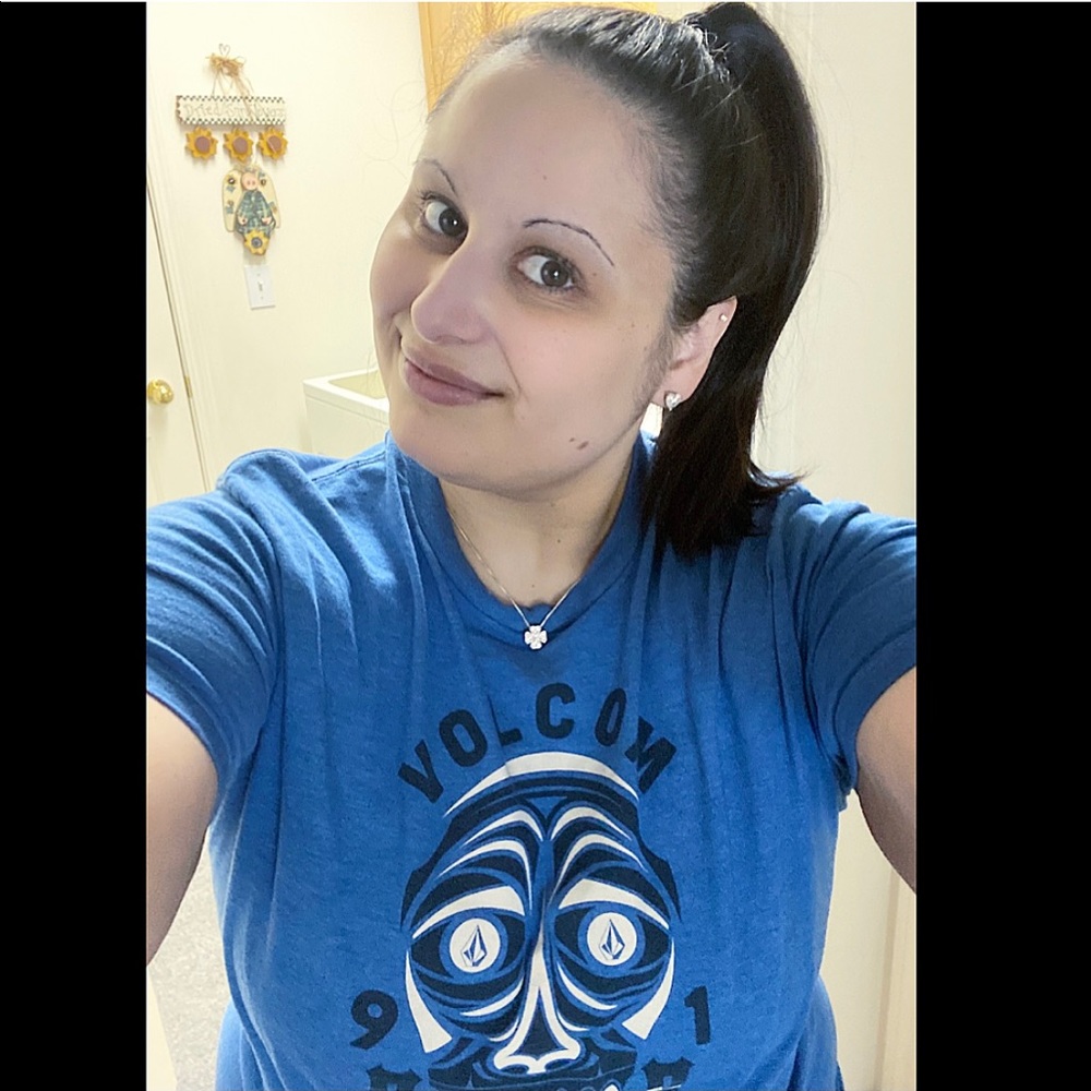 Skull Volcom Shirt. ☠️💙